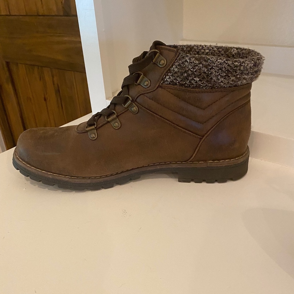 Leather boots